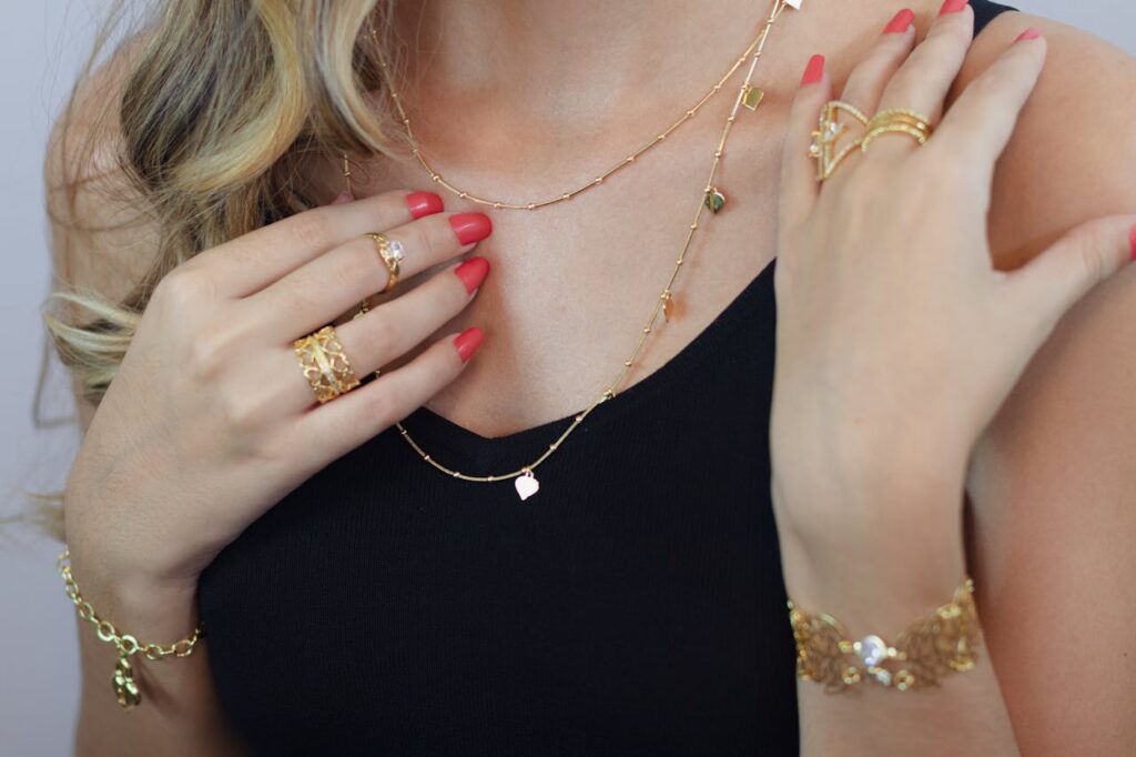 Jewelry, watches & accessories | UniSource Global